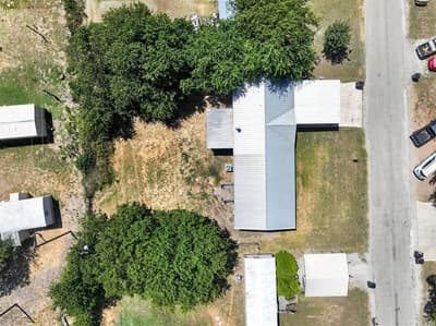 125 Enchanted Oaks Court, Hudson Oaks TX 76087