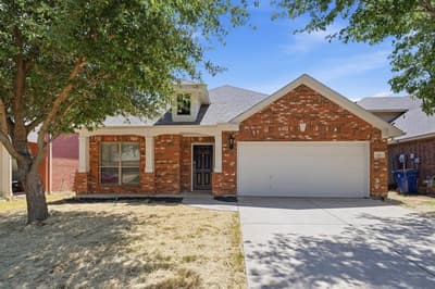 636 Brooks Street, Crowley TX 76036