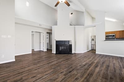 956 Sylvan Creek Drive, Lewisville TX 75067 - Photo 4