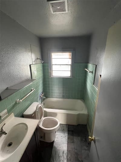 2728 Hillcrest Avenue, Shreveport LA 71108 - Photo 3