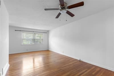 1015 W Sycamore Street, Sherman TX 75092 - Photo 2