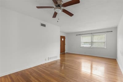 1015 W Sycamore Street, Sherman TX 75092 - Photo 5