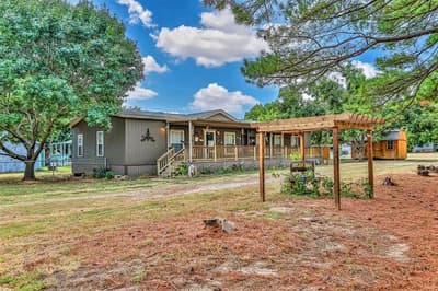 256 Newcastle Drive, Gordonville TX 76245 - Photo 2
