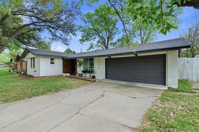 1920 Canterbury Street, Irving TX 75062 - Photo 2