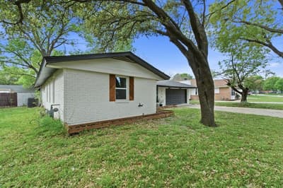 1920 Canterbury Street, Irving TX 75062 - Photo 3
