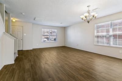 4721 Palm Ridge Drive, Fort Worth TX 76133 - Photo 2