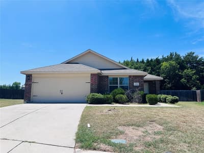 1703 Eagle River Trail, Lancaster TX 75146