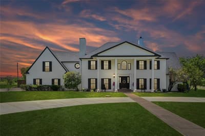 221 Carriage Hill Lane, Heath TX 75032