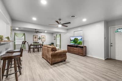2244 Cambridge Drive, Irving TX 75061 - Photo 2