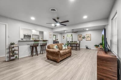 2244 Cambridge Drive, Irving TX 75061 - Photo 3