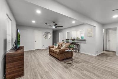 2244 Cambridge Drive, Irving TX 75061 - Photo 4