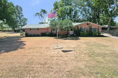 111 E Oak Street, Yantis TX 75497