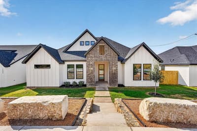 1660 W Wintergreen Road, Lancaster TX 75134 - Photo 5