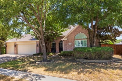 1620 Babbling Brook Drive, Grand Prairie TX 75050 - Photo 3