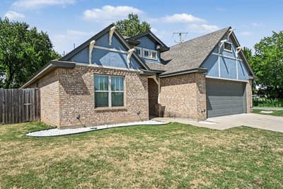 977 Sam Street, Springtown TX 76082 - Photo 2