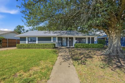 1808 Robin Drive, Sherman TX 75092