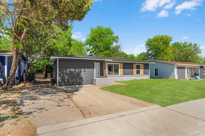 4505 Quails Lane, Fort Worth TX 76119 - Photo 2