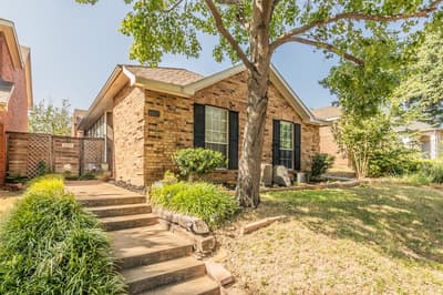 1322 Overlook Drive, Lewisville TX 75067 - Photo 2