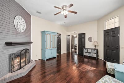 1322 Overlook Drive, Lewisville TX 75067 - Photo 5