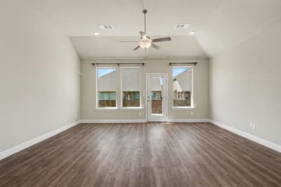 2806 Grand Lookout Lane, Arlington TX 76001 - Photo 2