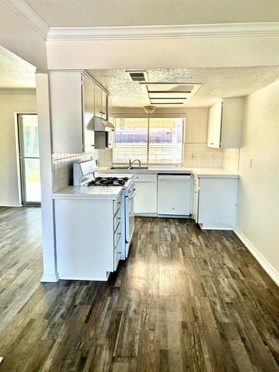 834 Quebec Drive, Garland TX 75040 - Photo 4