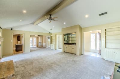 4400 Kingswick Drive, Arlington TX 76016 - Photo 3
