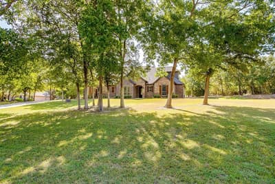 7259 Oak Creeks Court, Fort Worth TX 76135 - Photo 2