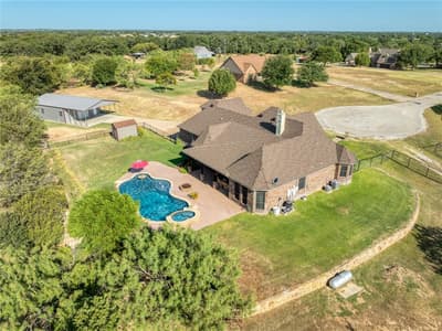 124 Carnes Court, Springtown TX 76082