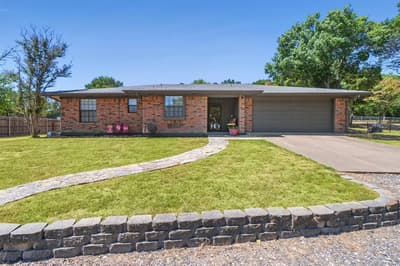 1133 County Road 2020, Glen Rose TX 76043