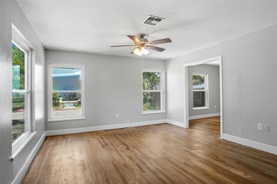 4005 Medford Road, Fort Worth TX 76103 - Photo 3