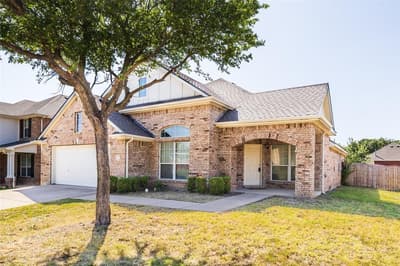 604 Beeman Drive, Arlington TX 76002 - Photo 2