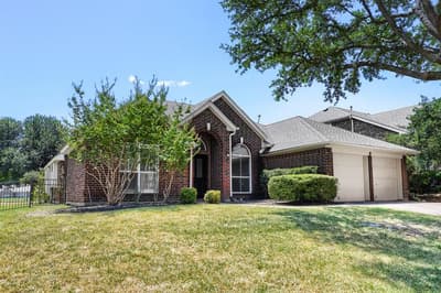 3632 Stone Creek Lane S, Fort Worth TX 76137 - Photo 2