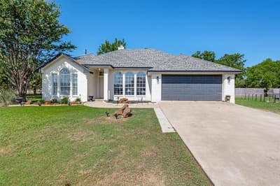 732 Charyl Lynn Drive, Argyle TX 76226 - Photo 3