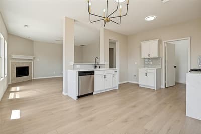 506 Fossil Hill Drive, Arlington TX 76002 - Photo 2