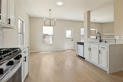 506 Fossil Hill Drive, Arlington TX 76002 - Photo 5