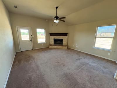 124 Brady Coleman Lane, Springtown TX 76082 - Photo 4