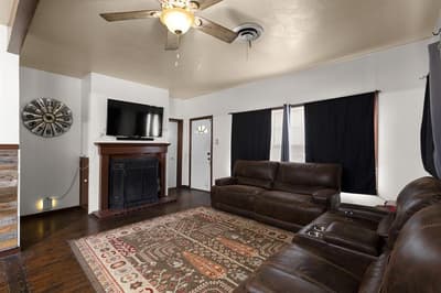 301 W Nelson Street, Bowie TX 76230 - Photo 3