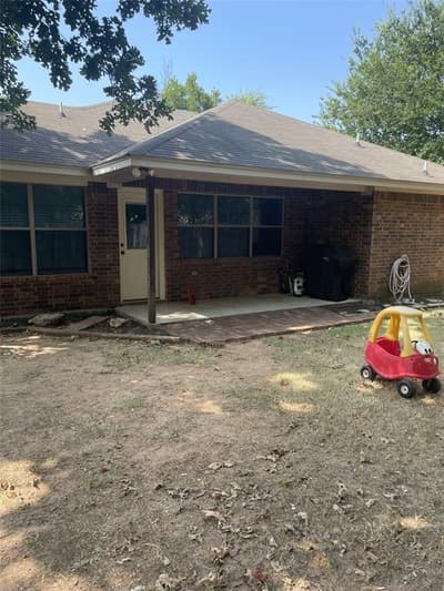 607 E Water Street, Weatherford TX 76086 - Photo 3