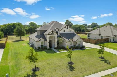 360 Crystal Lake Lane, Red Oak TX 75154 - Photo 4