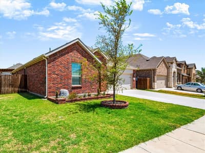 11203 Hawks Landing Drive, Aubrey TX 76227 - Photo 3