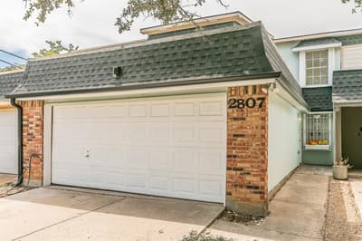 2807 Summit View Drive, Bedford TX 76021 - Photo 2
