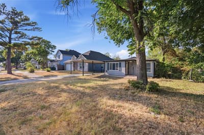 5828 Humbert Avenue, Fort Worth TX 76107 - Photo 2