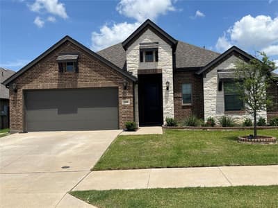 118 Jazlyn Drive, Keene TX 76059 - Photo 2
