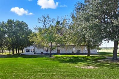 2309 Hillview Drive, Krum TX 76249 - Photo 2