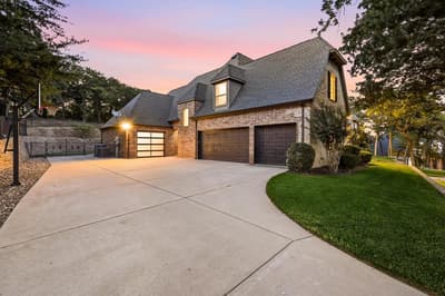 686 Knob Hill Court, Argyle TX 76226 - Photo 4