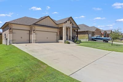 5724 St Charles Drive, Belton TX 76513 - Photo 2