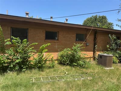 2204 Cloverdale Street, Arlington TX 76010 - Photo 3