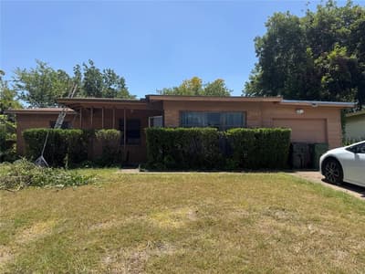 2204 Cloverdale Street, Arlington TX 76010