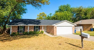 102 S Sendero Drive, Decatur TX 76234 - Photo 2