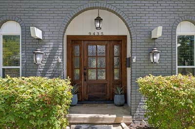 9435 Hunters Creek Drive, Dallas TX 75243 - Photo 2
